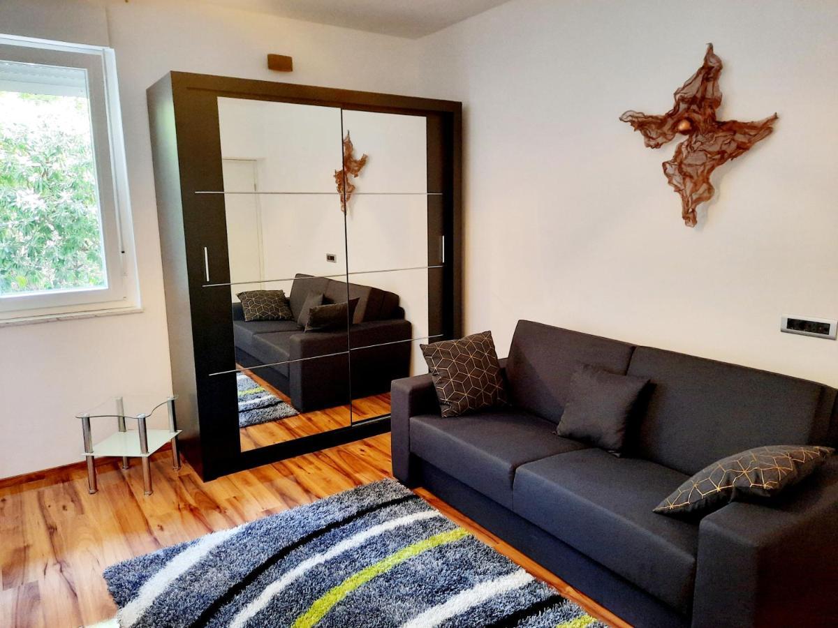 Split Symphony Veranda: Modern, New Apartment Luaran gambar