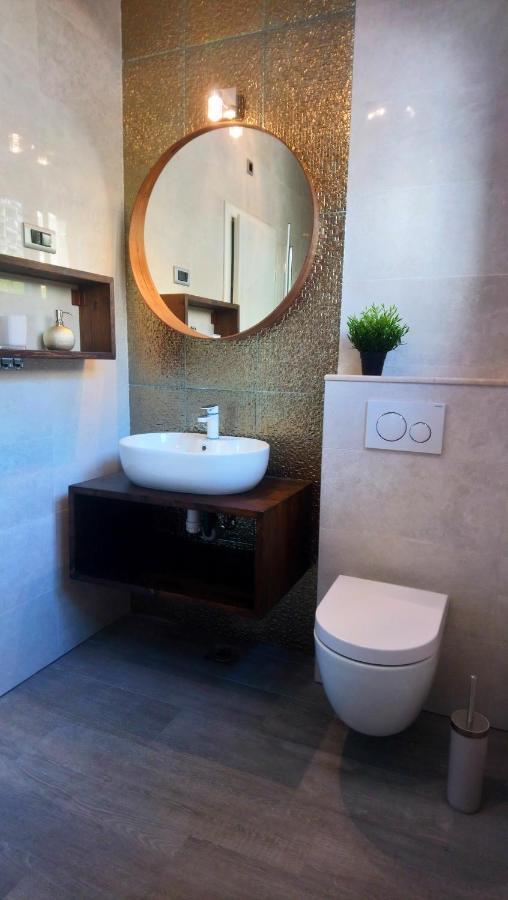 Split Symphony Veranda: Modern, New Apartment Luaran gambar