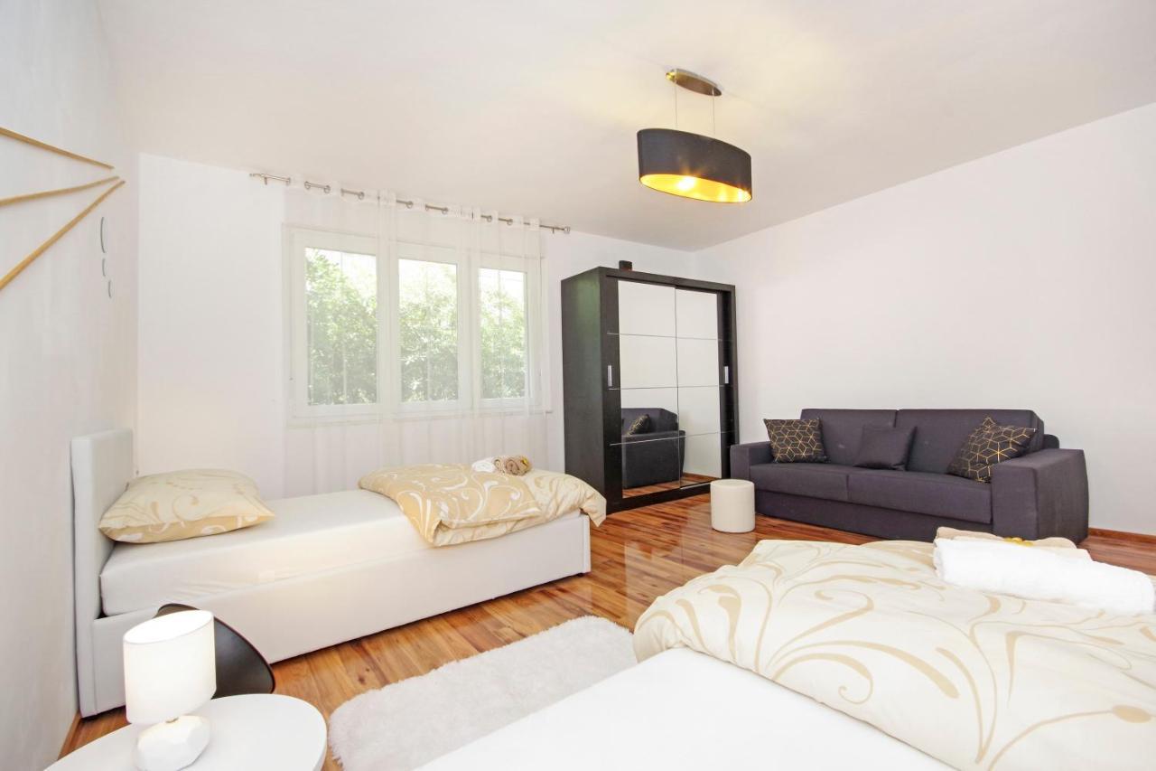 Split Symphony Veranda: Modern, New Apartment Luaran gambar