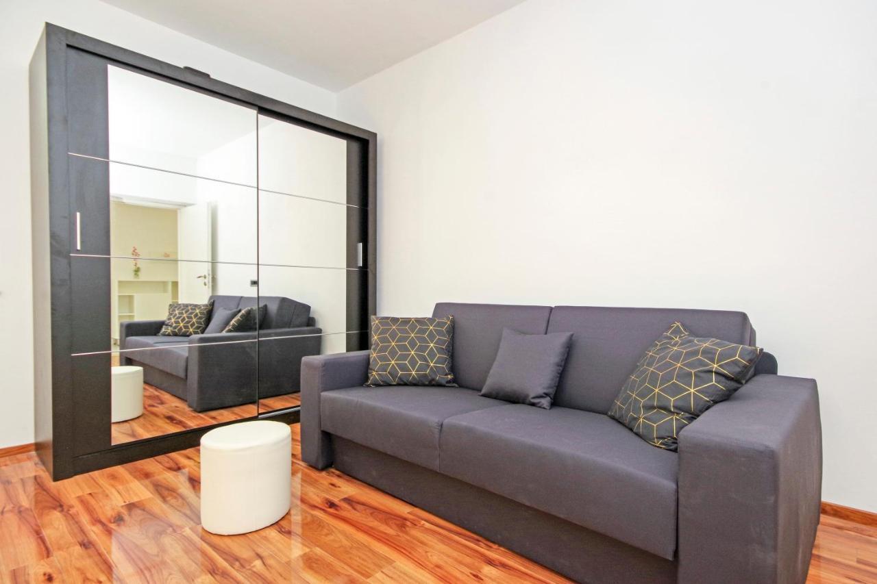 Split Symphony Veranda: Modern, New Apartment Luaran gambar